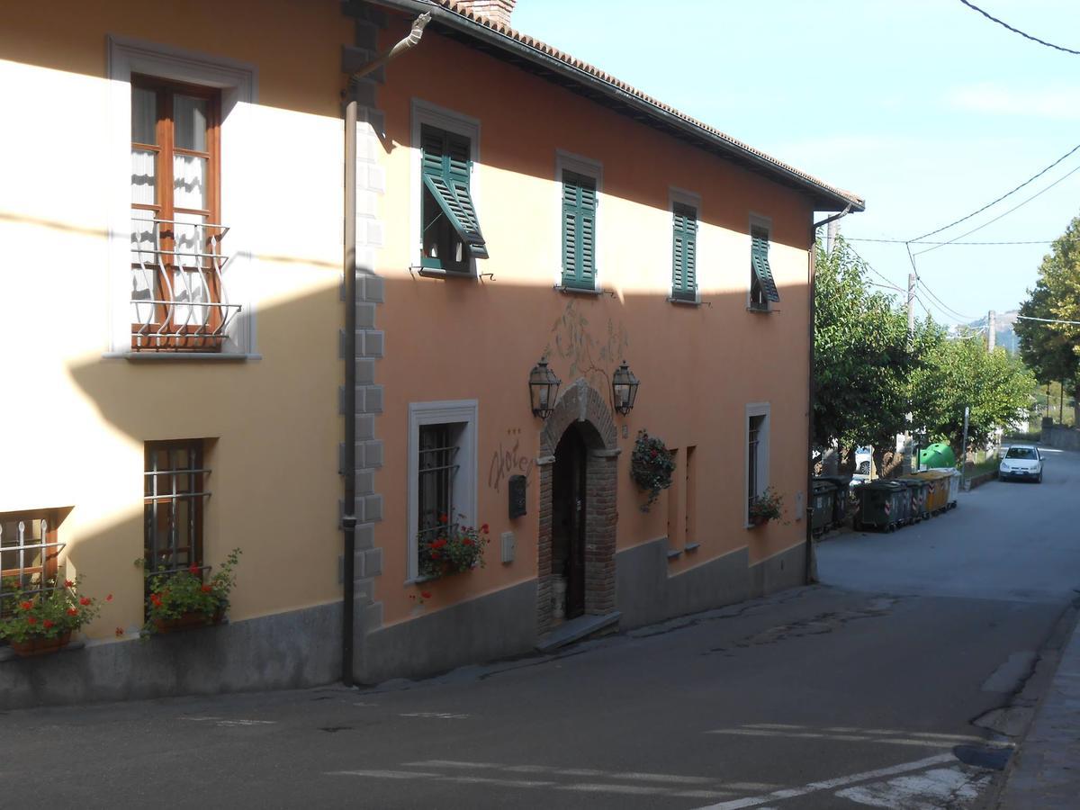 Il Portico Hotel Carrosio Ngoại thất bức ảnh